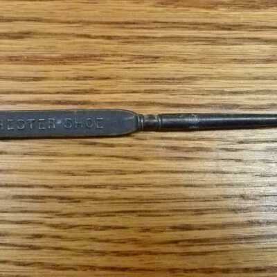 Buttonhook