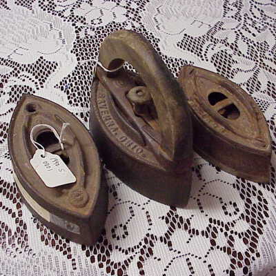 Sad Irons - set