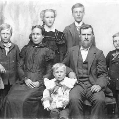 John David & Ann Elizabeth Pulsipher & Family 1899