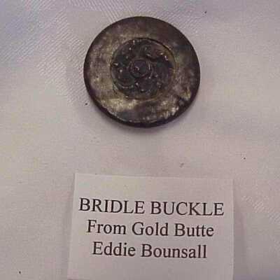 Buckle, Tack