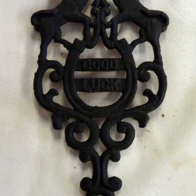 Trivet