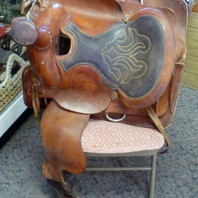 Saddle
