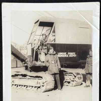 Photo - Longue Pointe Ordnance Depot, Crane