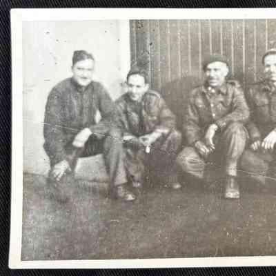 Group Photo - Cpl T.Holliday and four unidentified soldiers