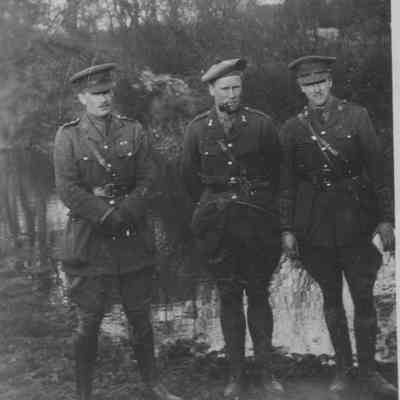 Major Price and two other unnamed soldiers