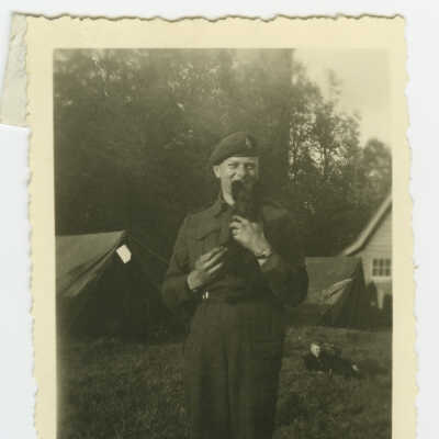 Portrait - Private Zach Bennett and Gertie