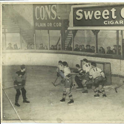 Hockey teams at play