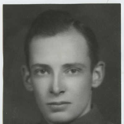 Portrait - Lieutenant Lionel Hunter