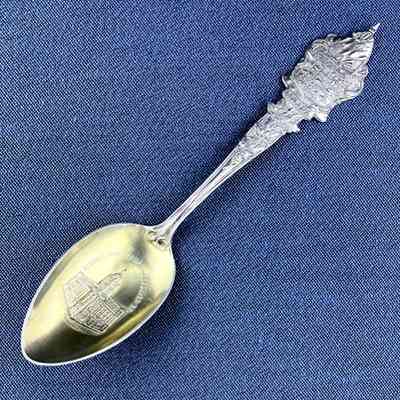 Souvenir teaspoon from Canada from the Meyers family, c. 1900