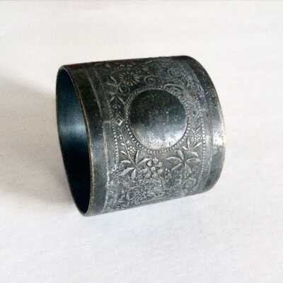 Pewter napkin ring of the Martin family, c. 1900