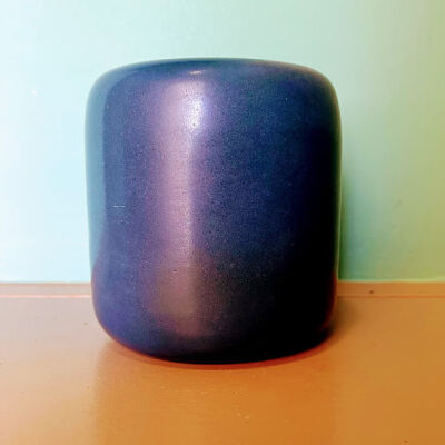 Marblehead Pottery vase from the Ames family, c. 1920s-1930s