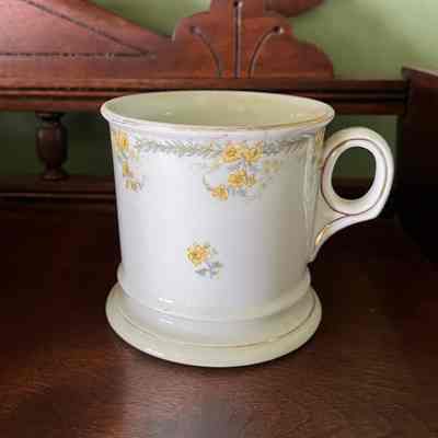 White porcelain shaving bug of henry Meyers, early 1900s