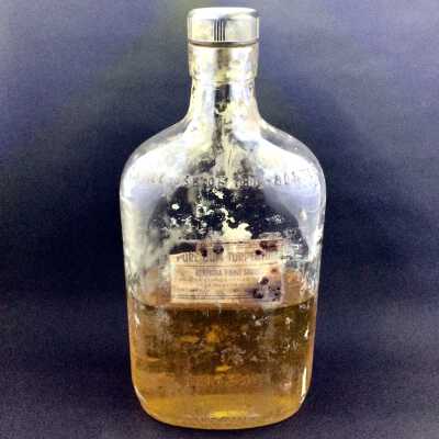 Bottle with turpentine from the Alameda Paint Store, 1940s or 1950s