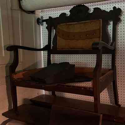 Settee for one person