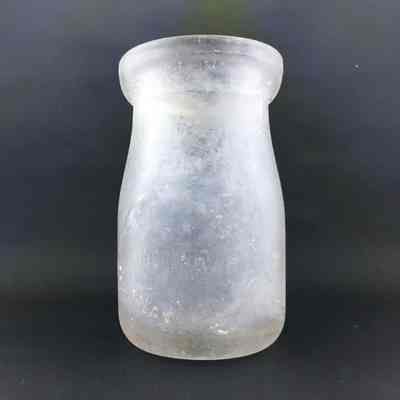 Golden Eagle Swiss Dairy 1/4 pint bottle, early 1900s