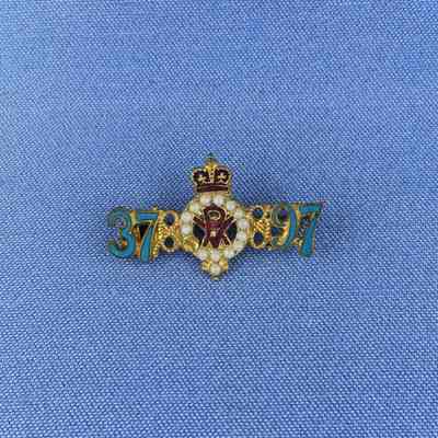 Souvenir bar pin commemorating 60 year reign Queen Victoria, c. 1897