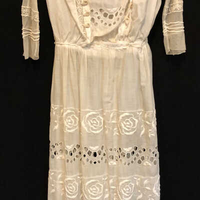 White lawn High School graduation dress of Carol Tripp Heche, 1912