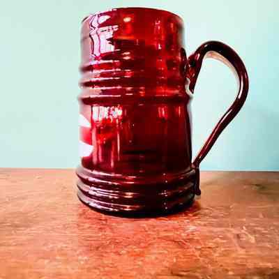 Hand-blown Bohemian ruby glass mug of the Toye family, c. 1860s