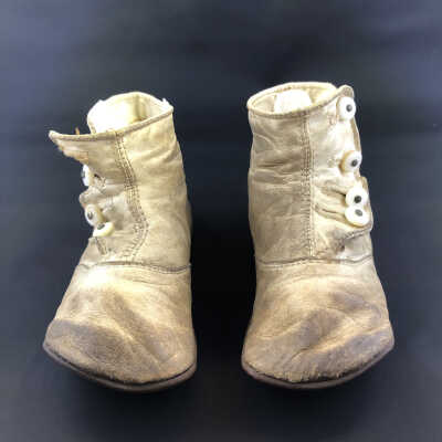 High button white kid baby shoes of Lillian Musso, c. 1924-1925