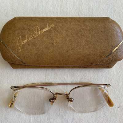 Rimless Eyeglasses with amber ear & nose rests and case from Henkel-Davis, c. 1940