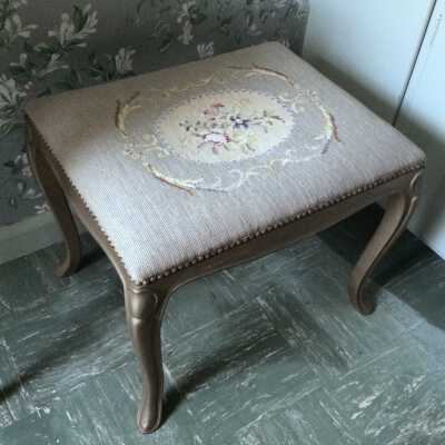 Gilded wood dressing table bench with petit point medallion seat, c. 1950s