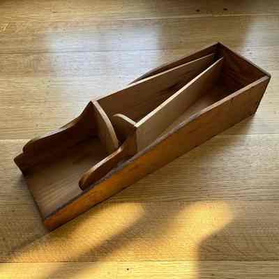 Tools and box for bagging sliced bread from Hofmann's Bakery, c. 1940s