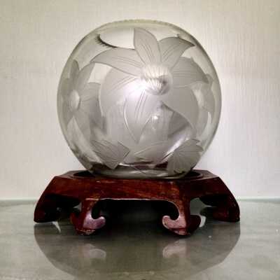 Bulbous Clear glass vase with etched and cut design, c. 1940s