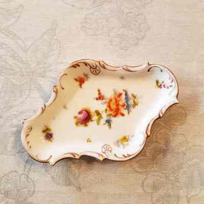 Pin tray of Mrs. Lombard, early 1900s