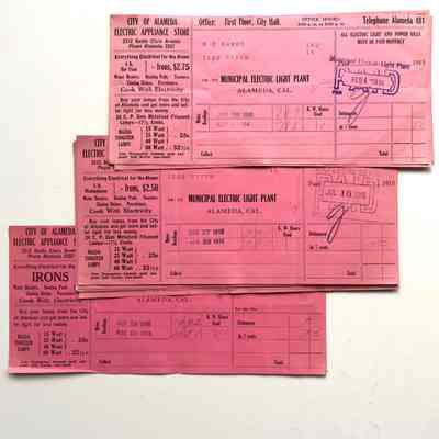 Bill/Receipt from the Municipal Electric Light Plant, to Nelson C. Hawks, 1915-1916