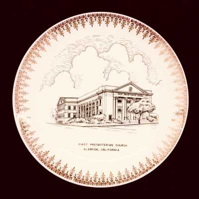 Commemorative plate of the First Presbyterian Church, prior 2013