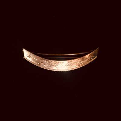 10 Karate gold hair barrette of Nancy Martin, c. 1940