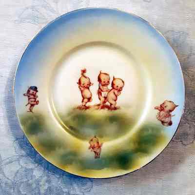Beyer and Bock Rudolstadt Porcelain plate with kewpies, c. 1920