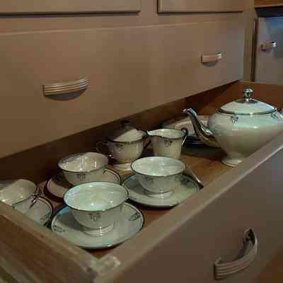 Wedding Gift Tea Set of Dorothy and Keith Massingill from Ben Kopf, 1952