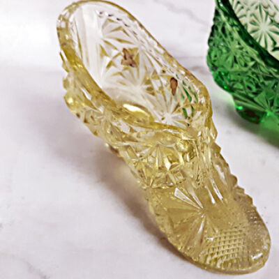 Glass slipper match holder of the Meyers family, c. 1900