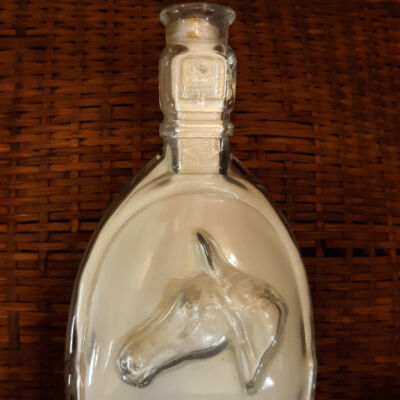 'Grand Prix Talcum' bottle with design of horse's head, 1938-1943