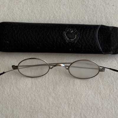 Haslett family eyeglasses in case with with engraved H, late 1890s, early 1900s