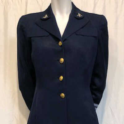 US Navy uniform of Tova Petersen Wiley, 1941-1945