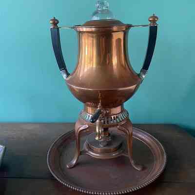 Universal urn-shaped Coffee pot with tray, 1911