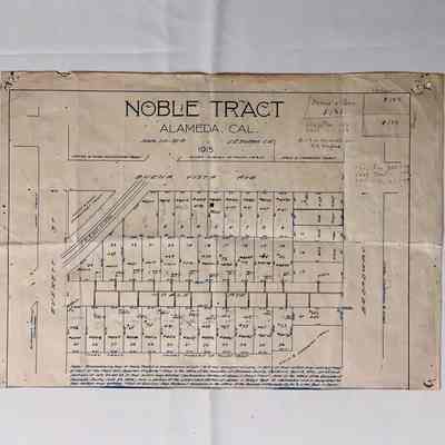 Subdivision map of the Noble Tract, 1915