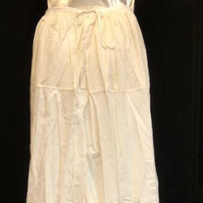 White cotton petticcoat with lace flounce hem and embroidery, early 1900s