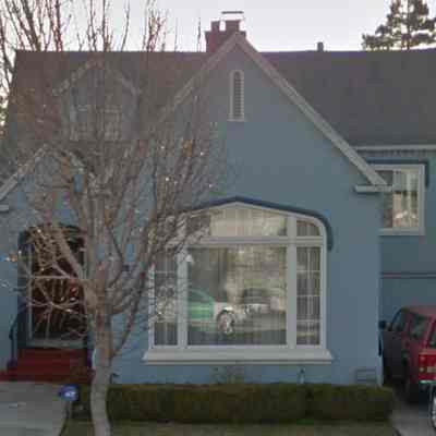 2938 Otis, shape window matches.: Ph google streetview.