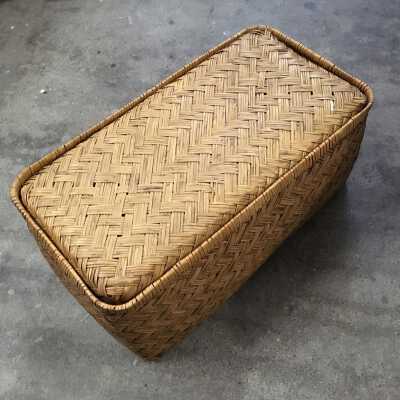 Box-like wicker basket of the Macdonald family, c. 1900