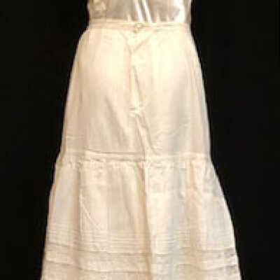 White Cotton half petticoat from the Calpestri family, c. 1900