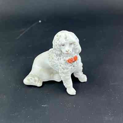 Figurine of dog owned by Marie Anderson, c. 1912-1915