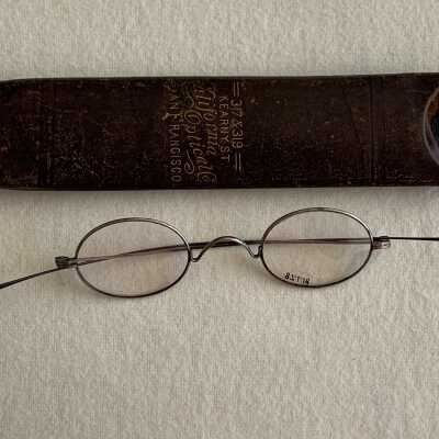 Nickel plated eyeglasses with oval lenses with case, early 1900s