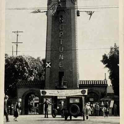 Postcard of Neptune Beach Entrance Tower with police officer, c. 1917-1938