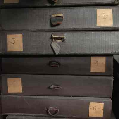 Collection of record binders (not in barbershop).