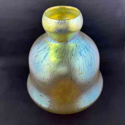 Loetz Iridiscent Art Glass vase of the Linderman family, c. 1900