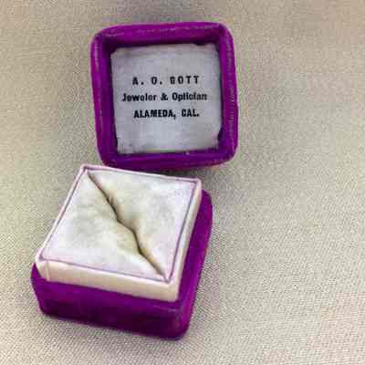 Advertising ring box, A. O. Gott Jeweler and Optician, Ca. 1900