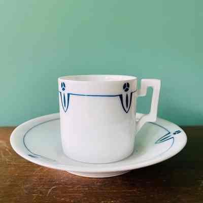 Bavarian Seccessionist pattern porcelain demitasse cup and saucer, c. 1920